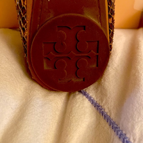 Tory Burch Python Snake Logo Flats - Picture 10 of 16